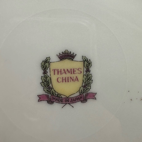 Vintage Thames Round Vegetable Bowl Moss Rose Serving Dish Pink Flowers China - Picture 3 of 3